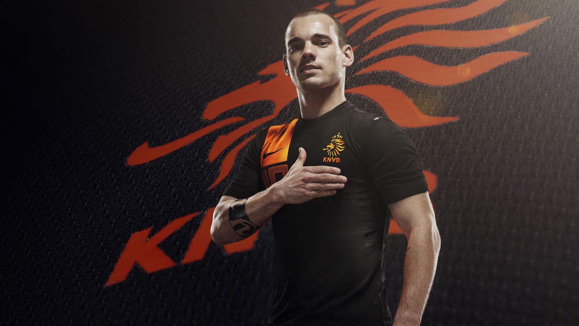 霍华德身披39号重返湖人，非保障合约背后的战略布局